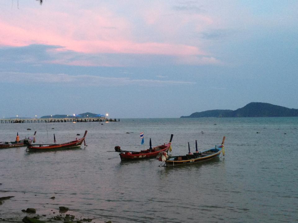 Kata Palace Phuket Bagian luar foto